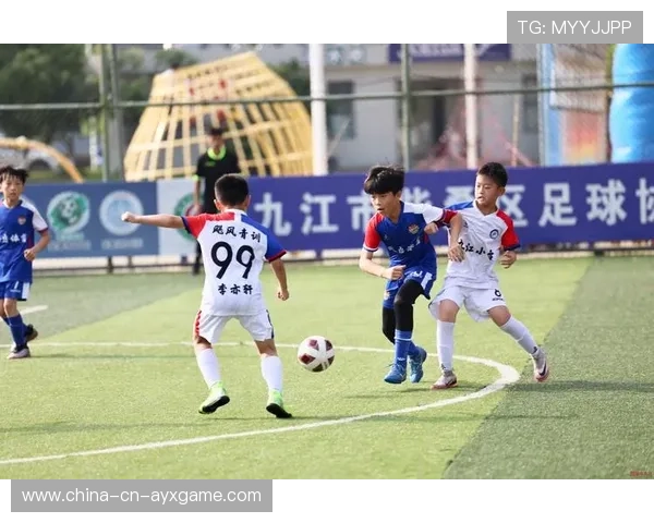 足球联赛在青训中加强国际交流项目促进理念互通,国家关于足球特色学校跟足球青训机构合作的文件 足球联赛在青训中加强国际交流项目促进理念互通,国家关于足球特色学校跟足球青训机构合作的文件
